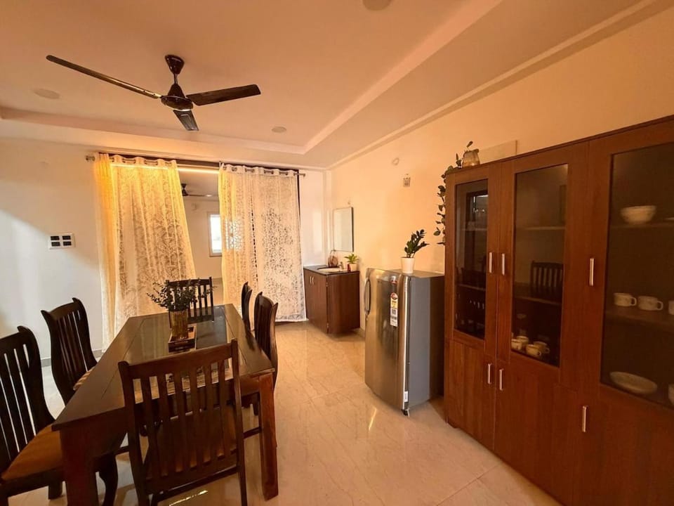 Beach Bay - Luxury & Cozy Stay Near Beach Apartment in Visakhapatnam