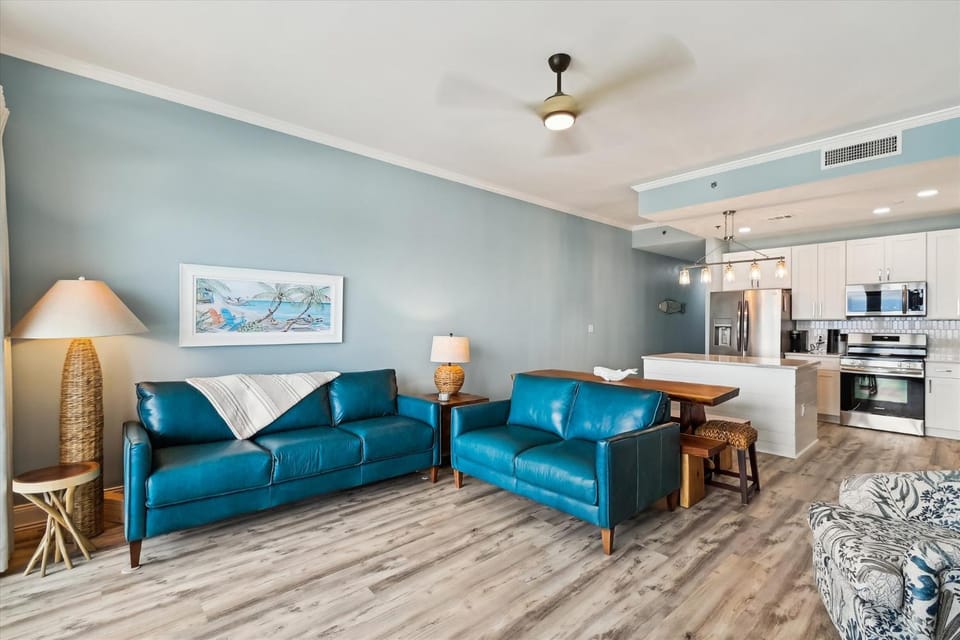 Laketown Wharf 2123 House in Long Beach