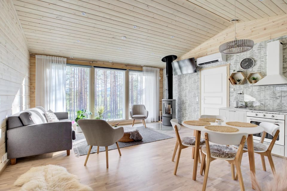 Villa Winter - Valkea Homes Villa in Rovaniemi
