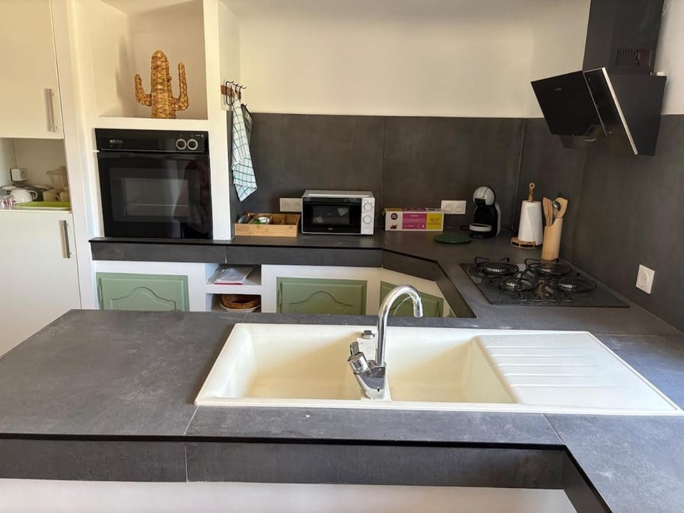 Appartement dans Mas 7 pers proche grasse & cannes Apartment in French Riviera