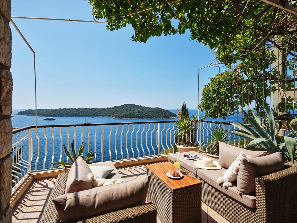 Patio, View (from property/room), Balcony/Terrace, Sea view