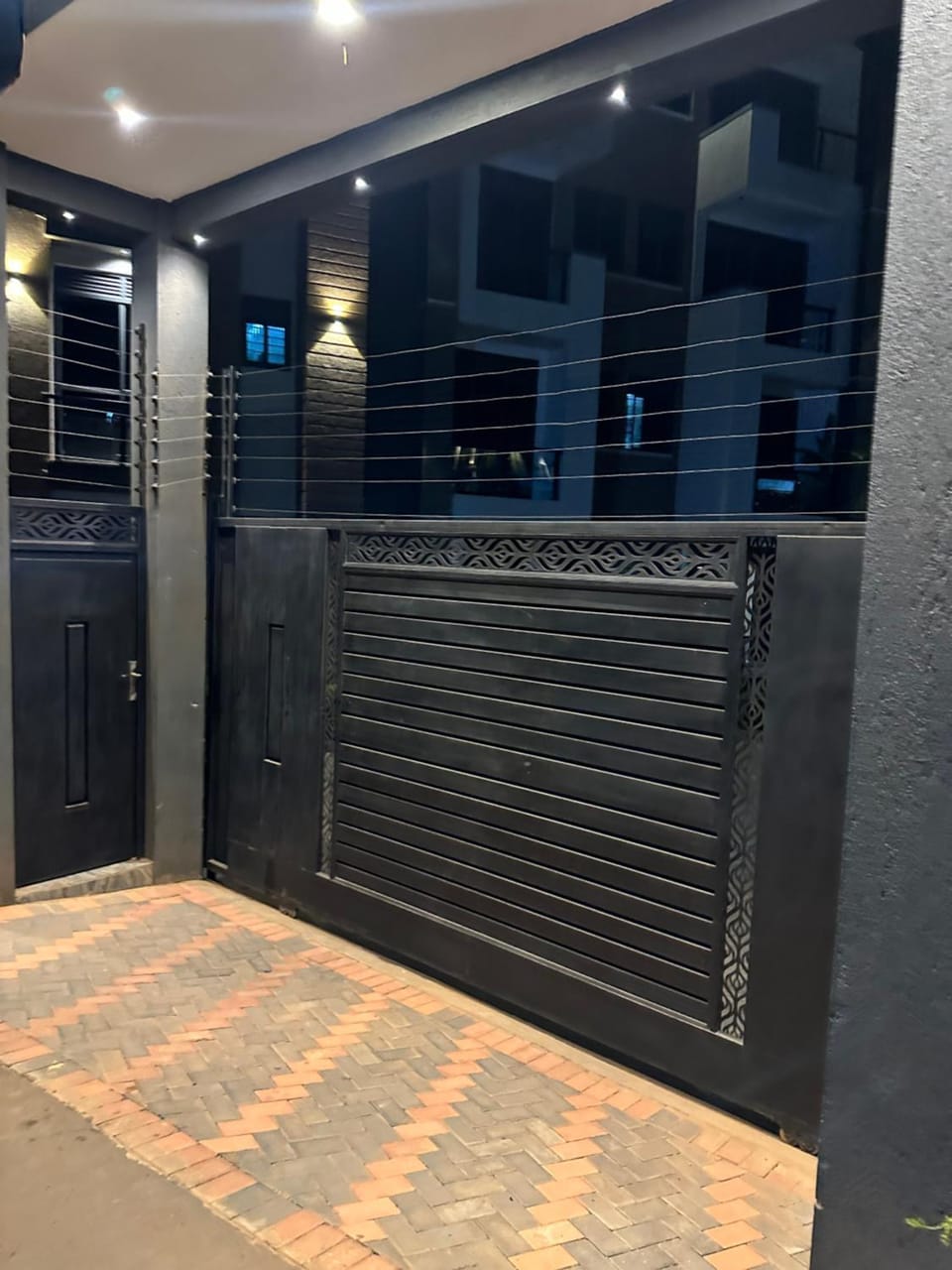 Grey furnished 1 bedroom Apartment in Kampala