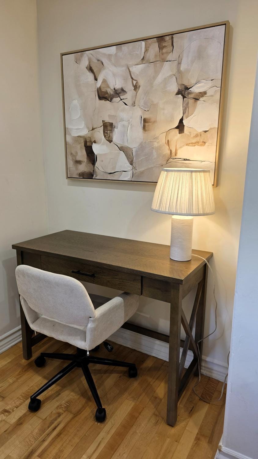 Modern 2 bedroom apt in Hancock Park close to attractions and Hollywood Apartment in Hollywood