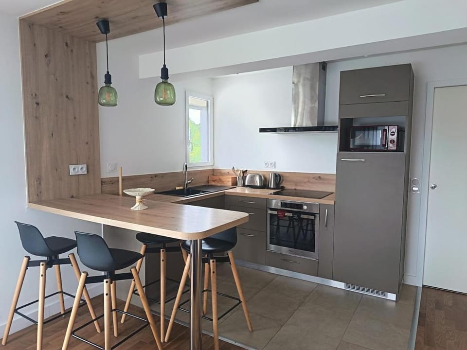 Bel appartement entre centre ville Vannes et Conleau Apartment in Séné
