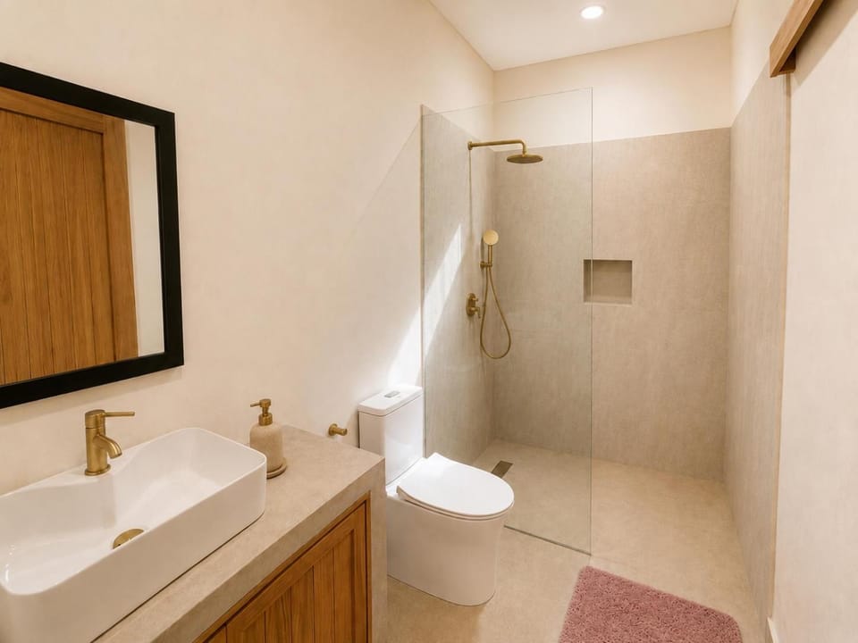 Shower, Toilet, Bathroom, towels
