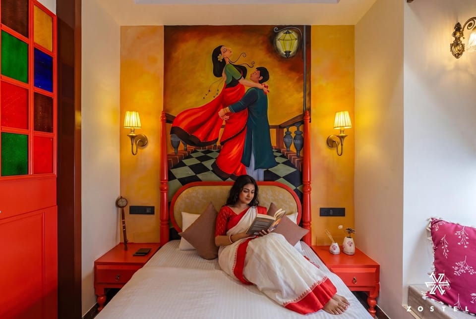 Bed, People, Photo of the whole room, Bedroom