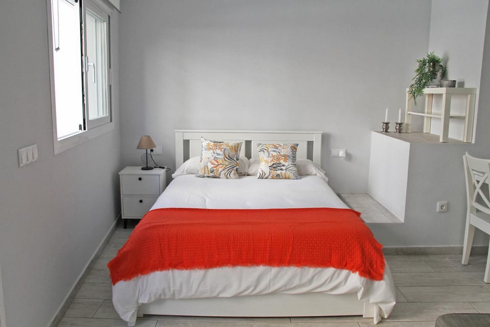 Bed, Photo of the whole room