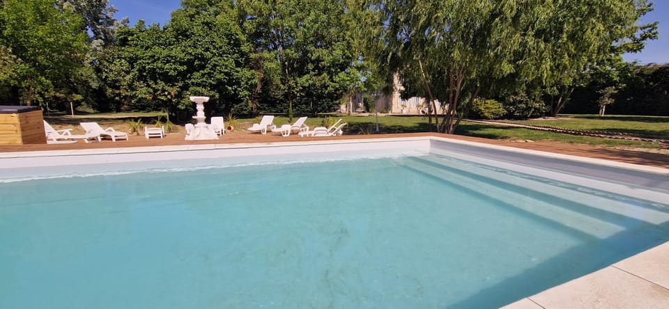 Day, Garden, Swimming pool, sunbed
