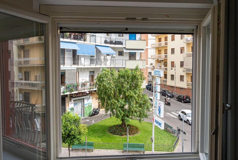 Mariarosaria Resort Sorrento Bed and Breakfast in Priora