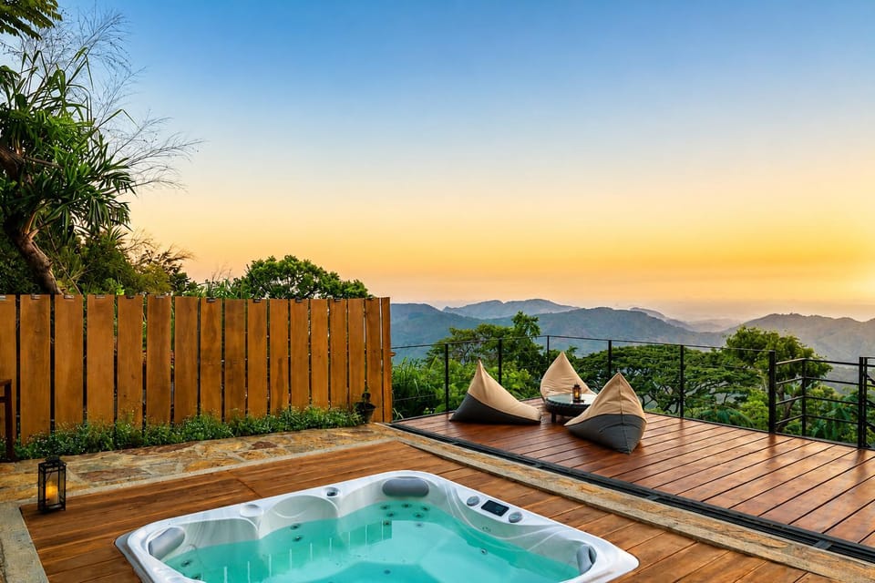 Hot Tub, Pool view