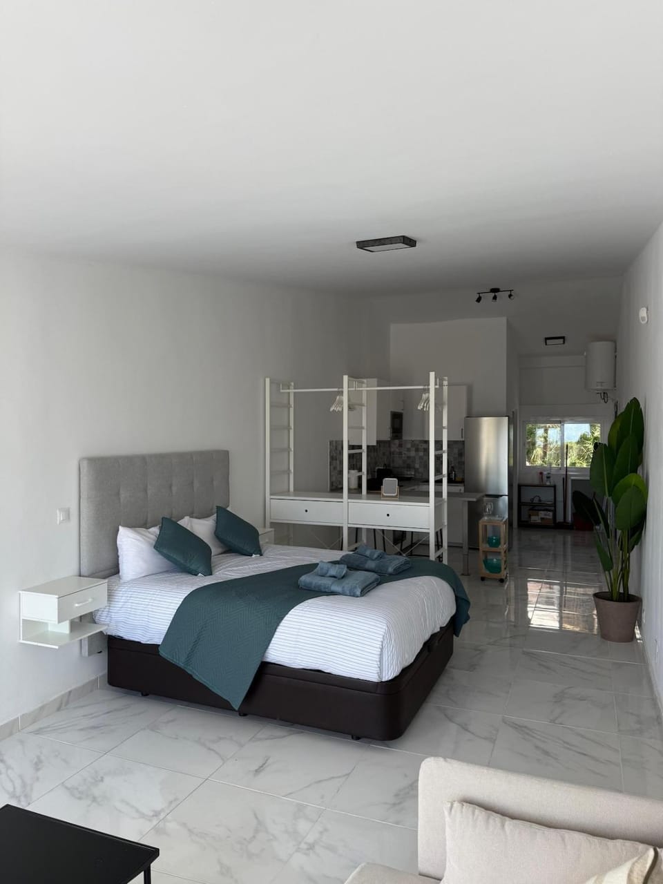 Room City Estepona Aldea Luna Apartment in Costa del Sol