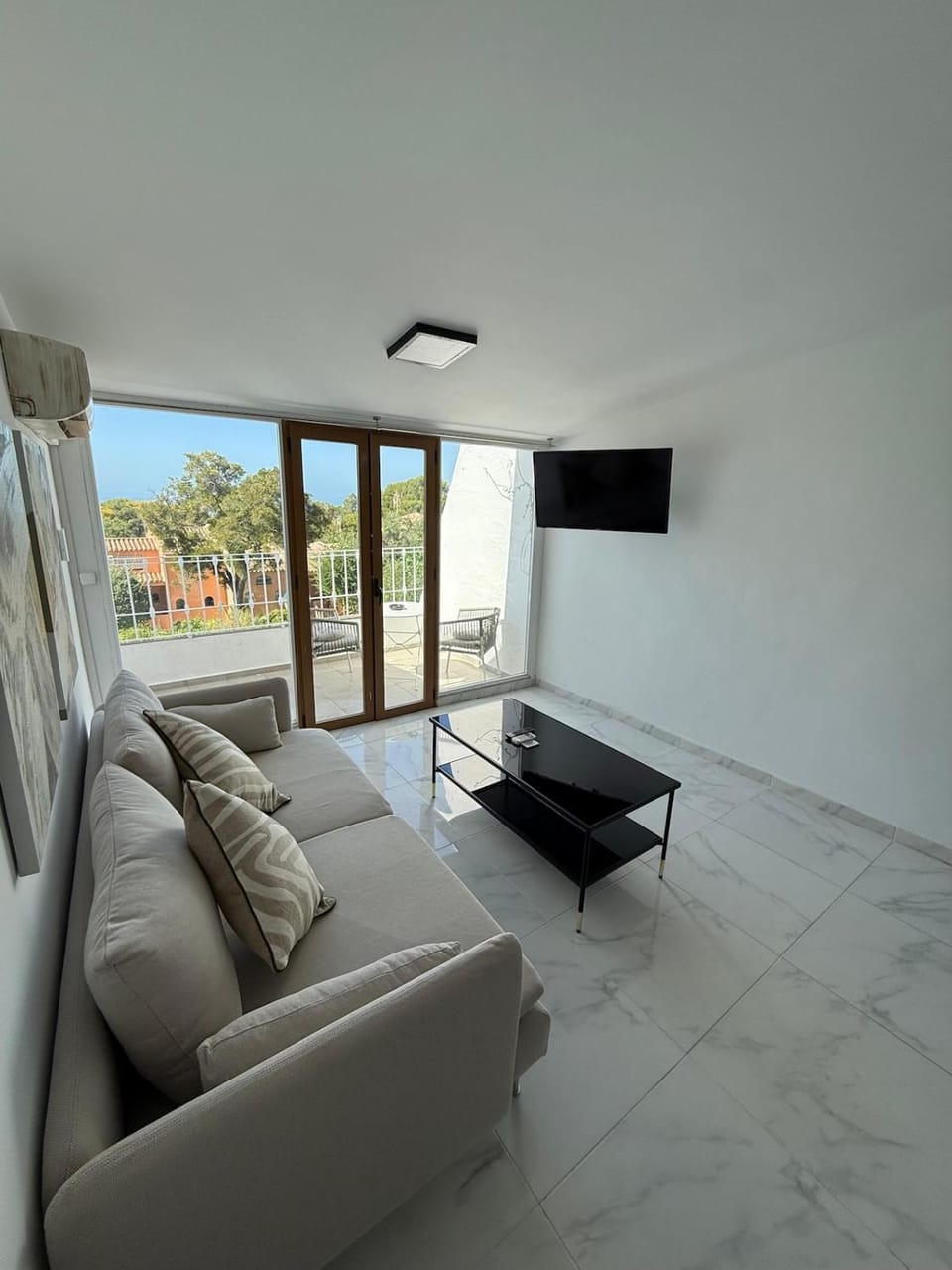 Room City Estepona Aldea Luna Apartment in Costa del Sol