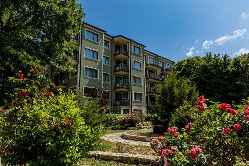 Rabi Park Residence Apartment hotel in Varna