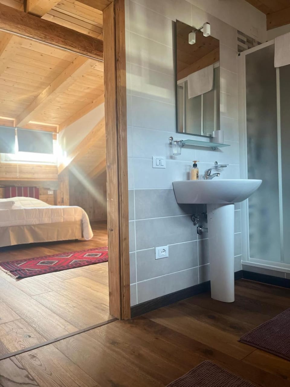 Bathroom, Bedroom