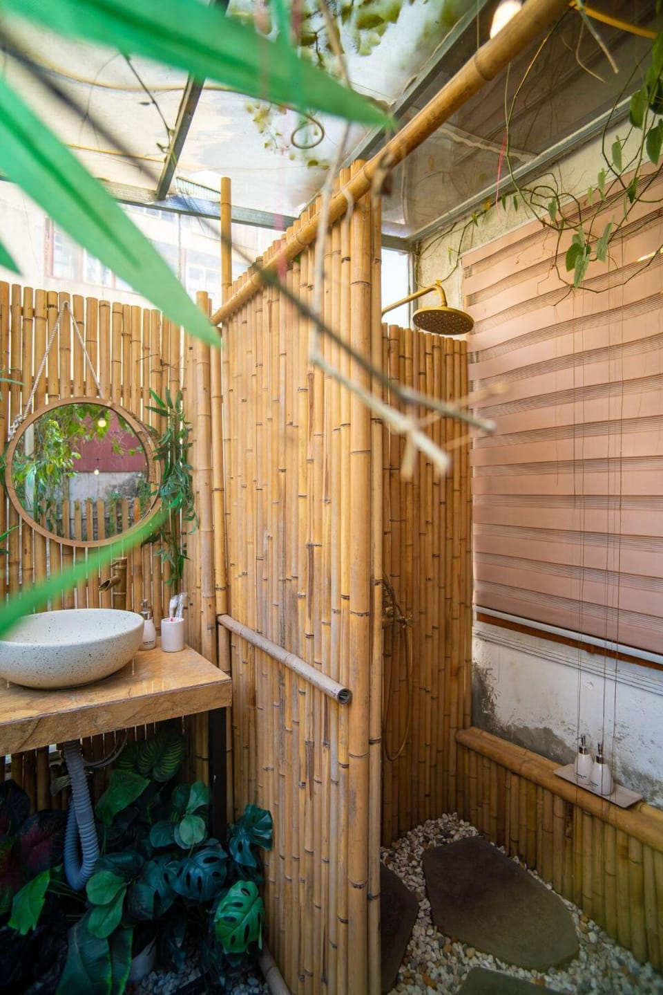 SWAI2 Cozy Loft for Group 3 Beds in Old Quarter Apartment in Hanoi