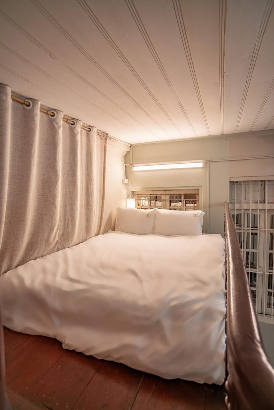 SWAI2 Cozy Loft for Group 3 Beds in Old Quarter Apartment in Hanoi