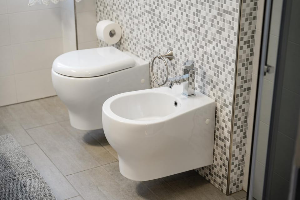 Toilet, Bathroom