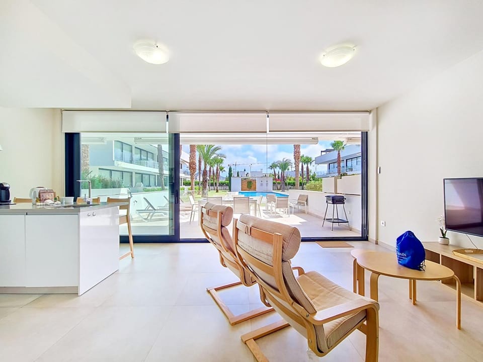 Communal lounge/ TV room, Living room