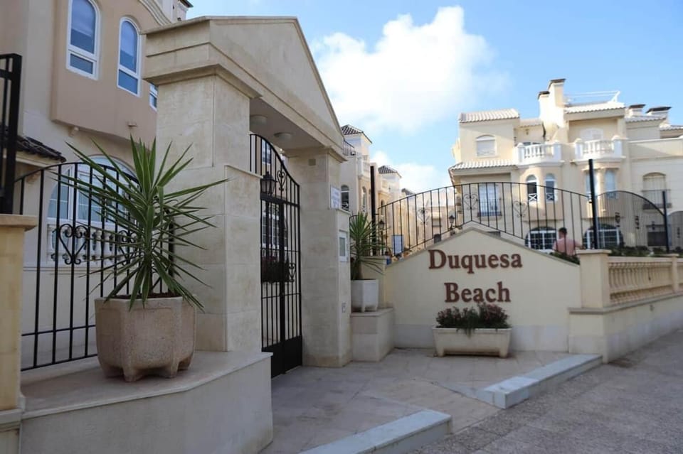 Property building, Street view