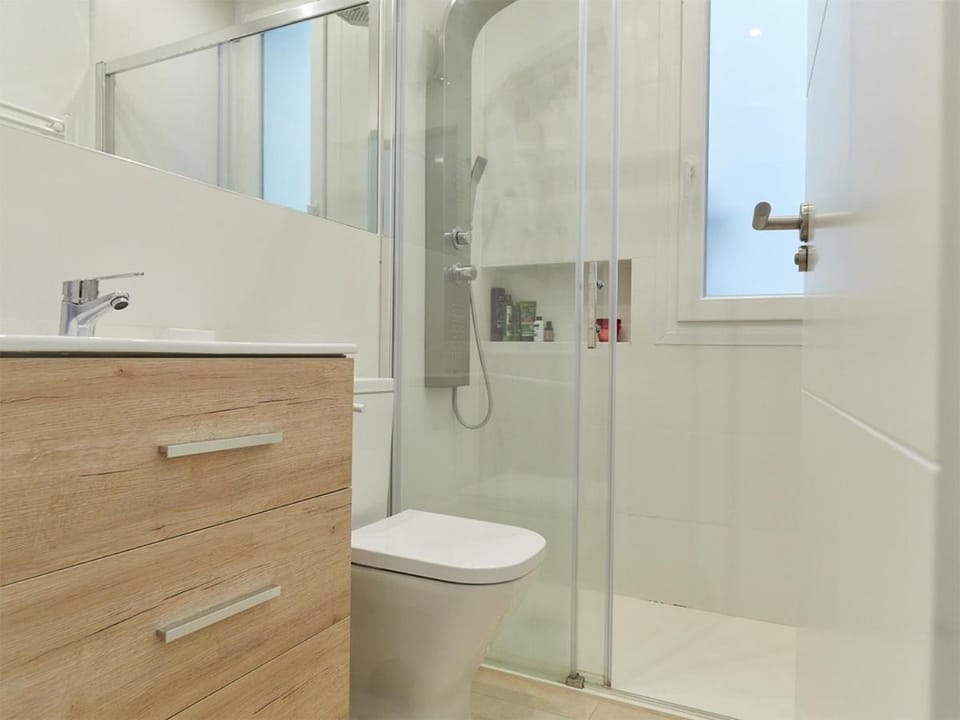 Skyline Luxe Retreat in Barrio Salamanca Apartment in Madrid