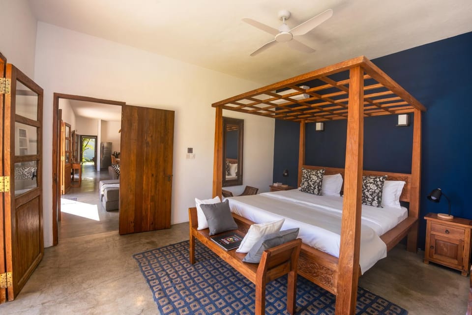 Bed, Photo of the whole room, Bedroom, air conditioner