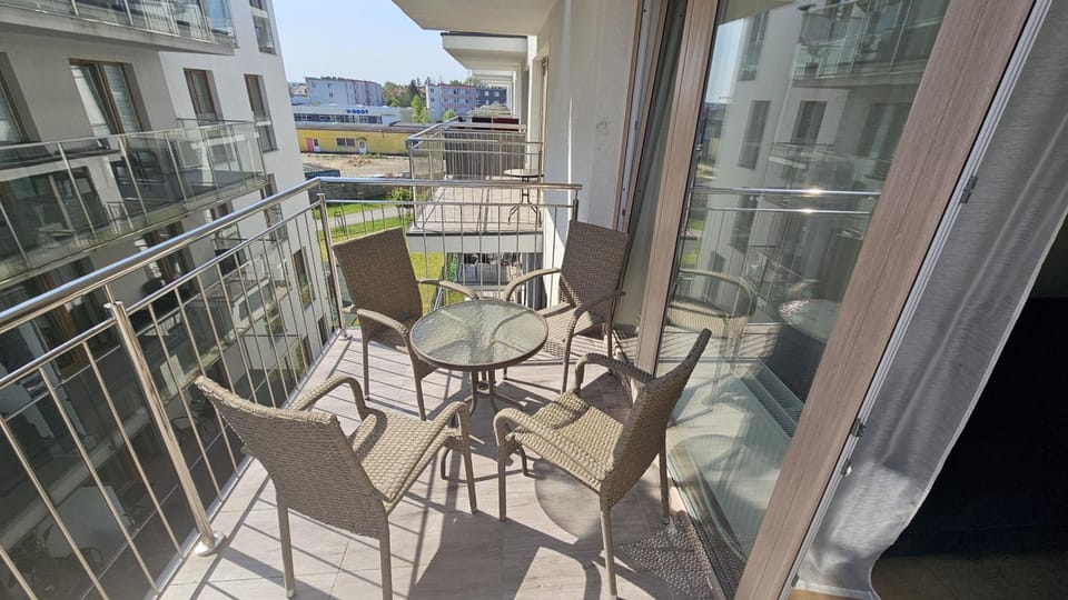 Day, Balcony/Terrace