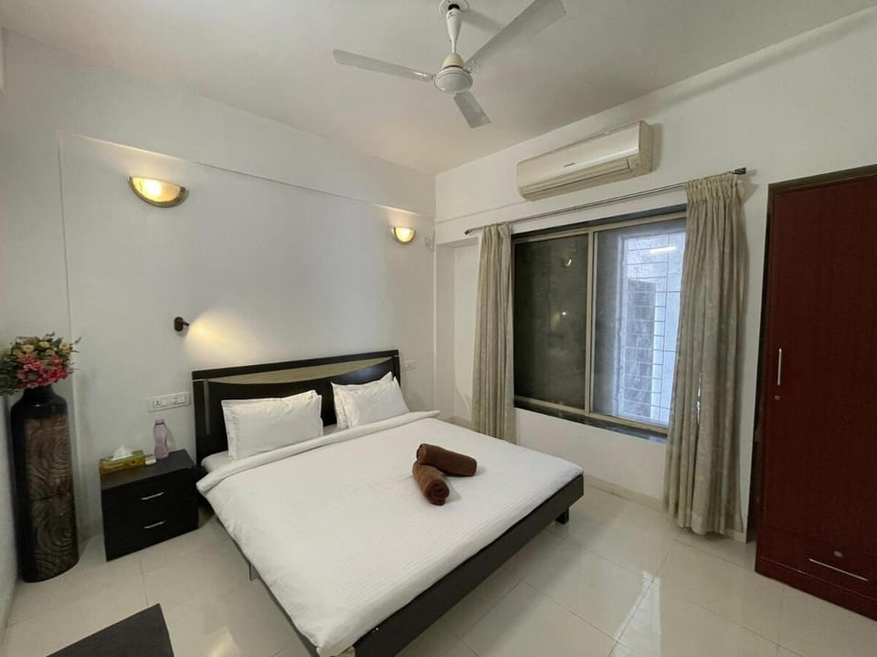 4BHK with pool Deshco Villa Moonridge, Lonavala Villa in Lonavla