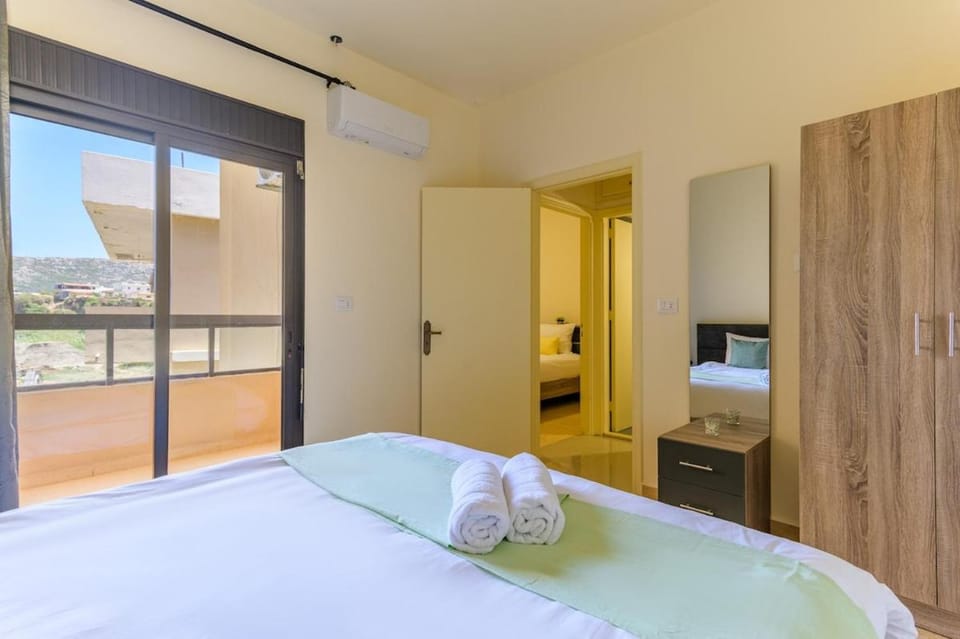 Mauve et Miel 2-BR Apartment In Batroun Apartment in Africa
