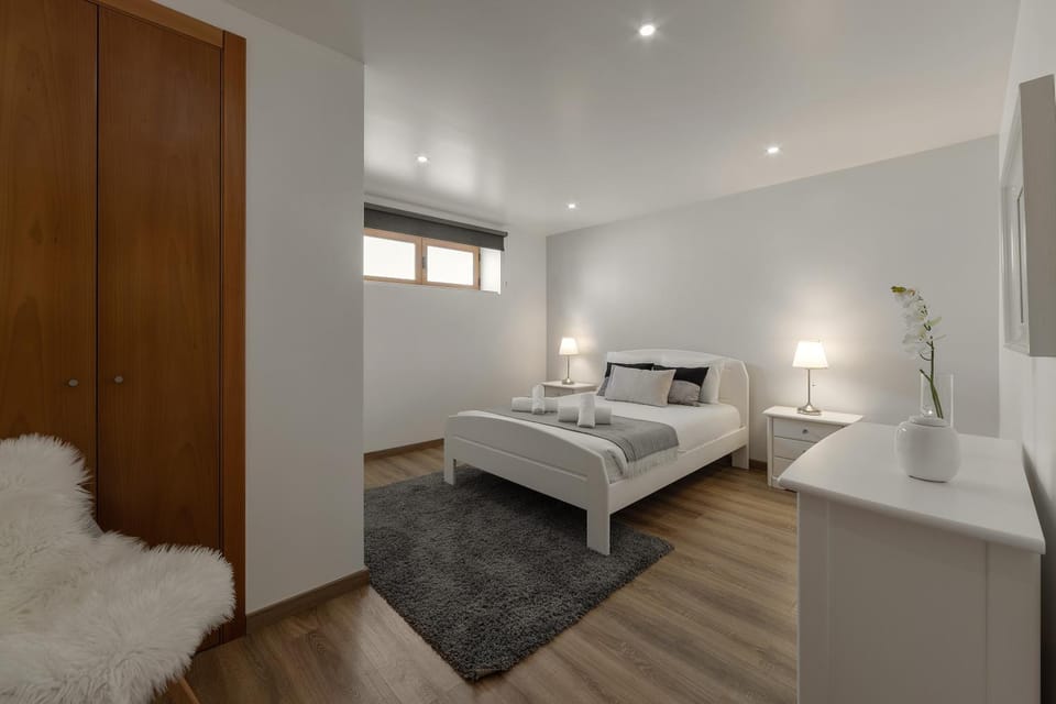 Bed, Bedroom, wardrobe