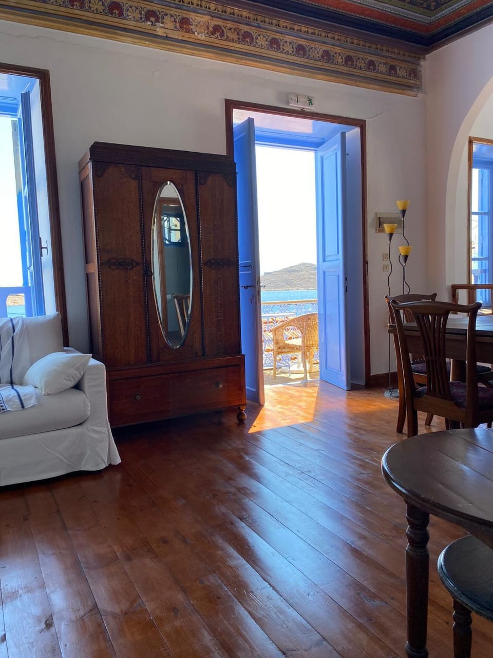Living room, Seating area, Dining area, Sea view