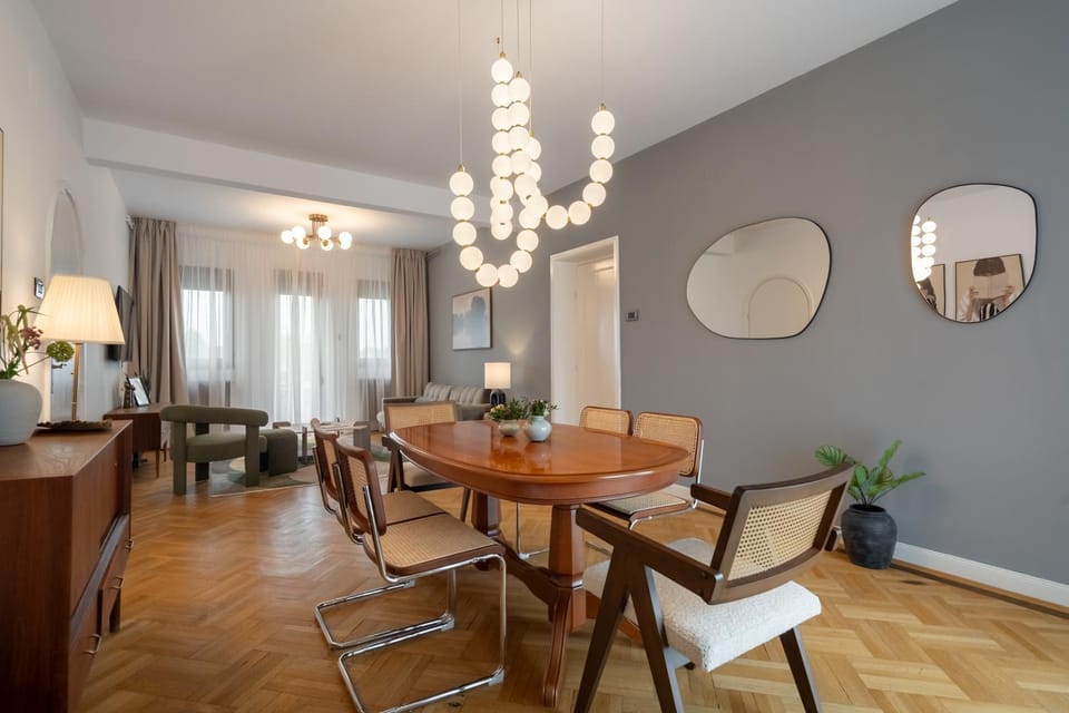 Living room, Seating area, Dining area