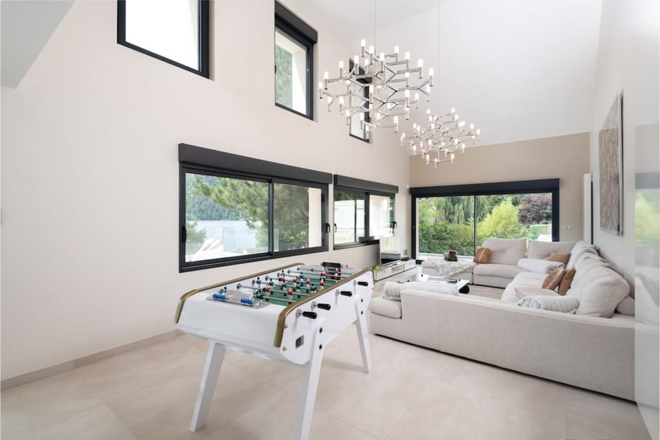 Maison Calypso Luxury Lakefront Villa with Hot Tub & Sauna House in Gérardmer