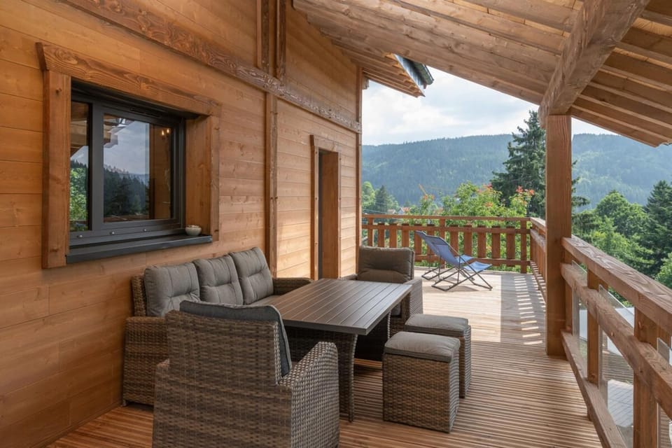 Chalet Le Carnotzet Luxury Chalet with Covered Hot Tub Panoramic Sauna Chalet in Gérardmer