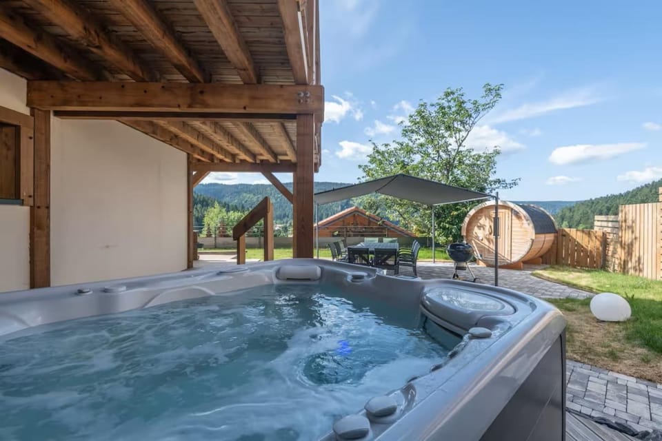 Chalet Le Carnotzet Luxury Chalet with Covered Hot Tub Panoramic Sauna Chalet in Gérardmer