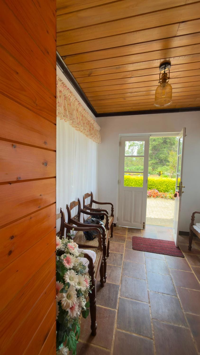 Hill bungalow Hotel in Nuwara Eliya
