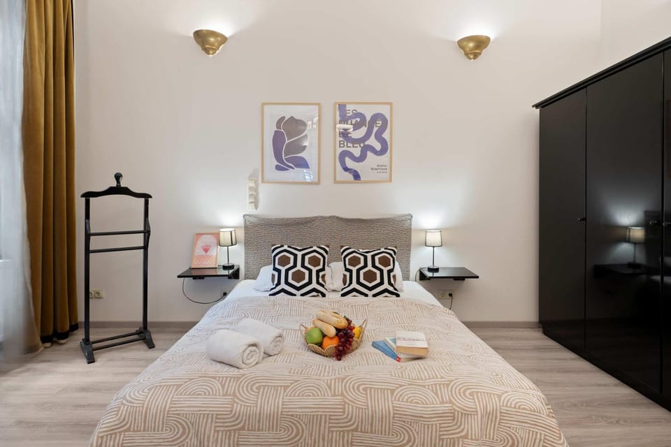 Bed, Bedroom