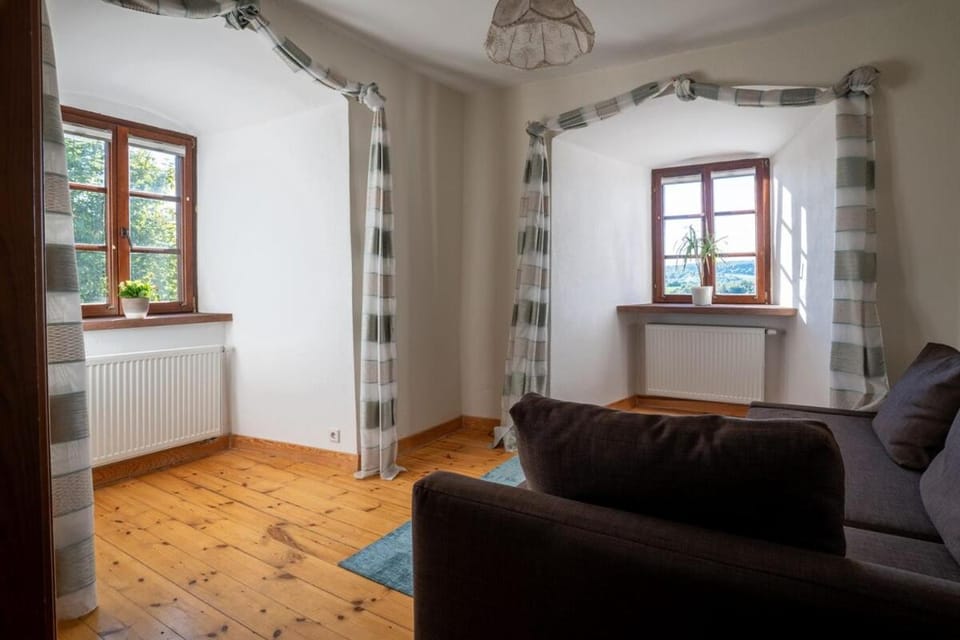 Romantisches Burgzimmer 5 - bei Heidelberg Apartment in Wiesloch