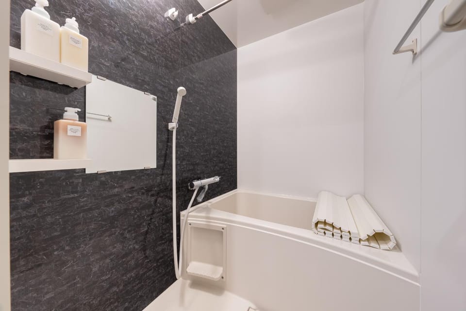 Bathroom, Bath