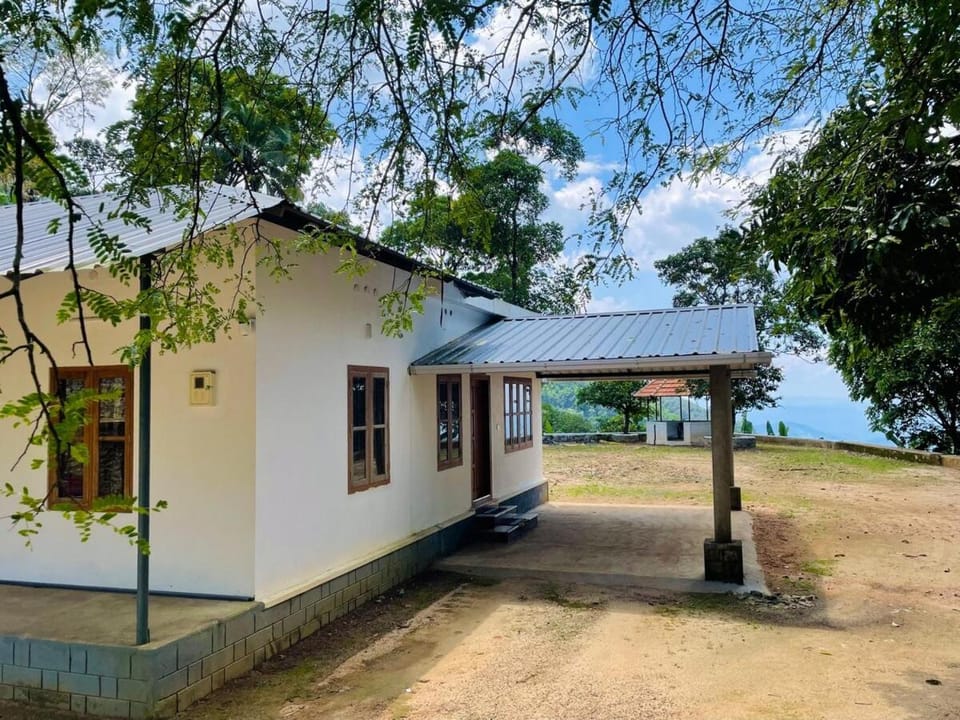 Private 2BR Plantation Villa on Urumbikkara Hills Villa in Kerala