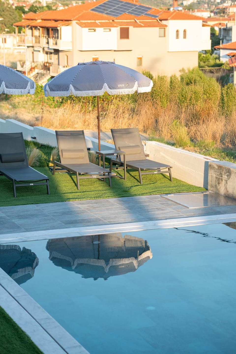 Garden, Swimming pool, sunbed