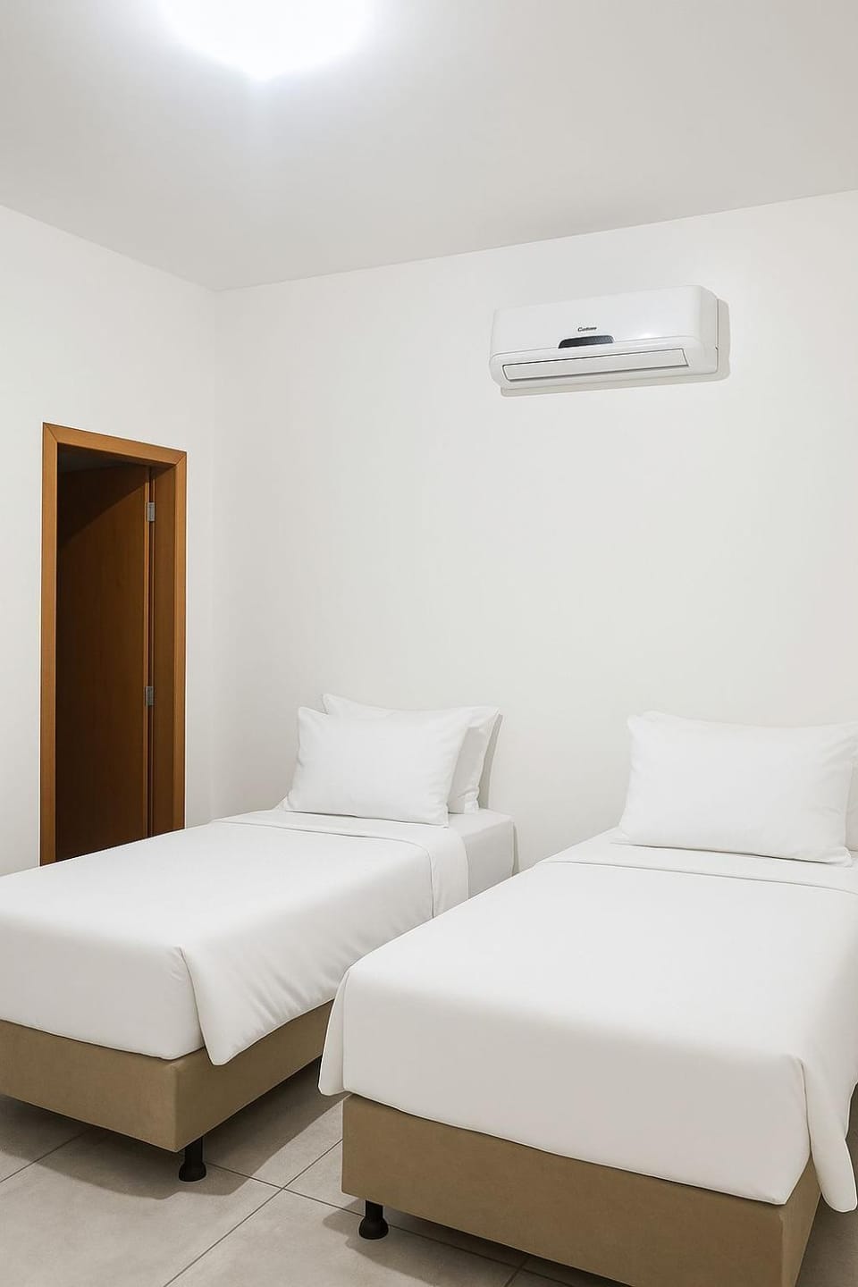 Casa com piscina, ofurô quente, sinuca, roupa de cama incluso e aceitamos pet PARCELAMOS ATÉ 12x no Cartão De Crédito Sem Juros House in State of Goiás