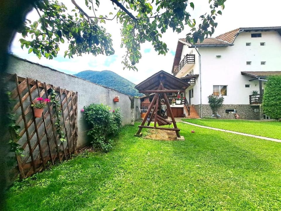 Apartament Doi Crai Apartment in Brașov County