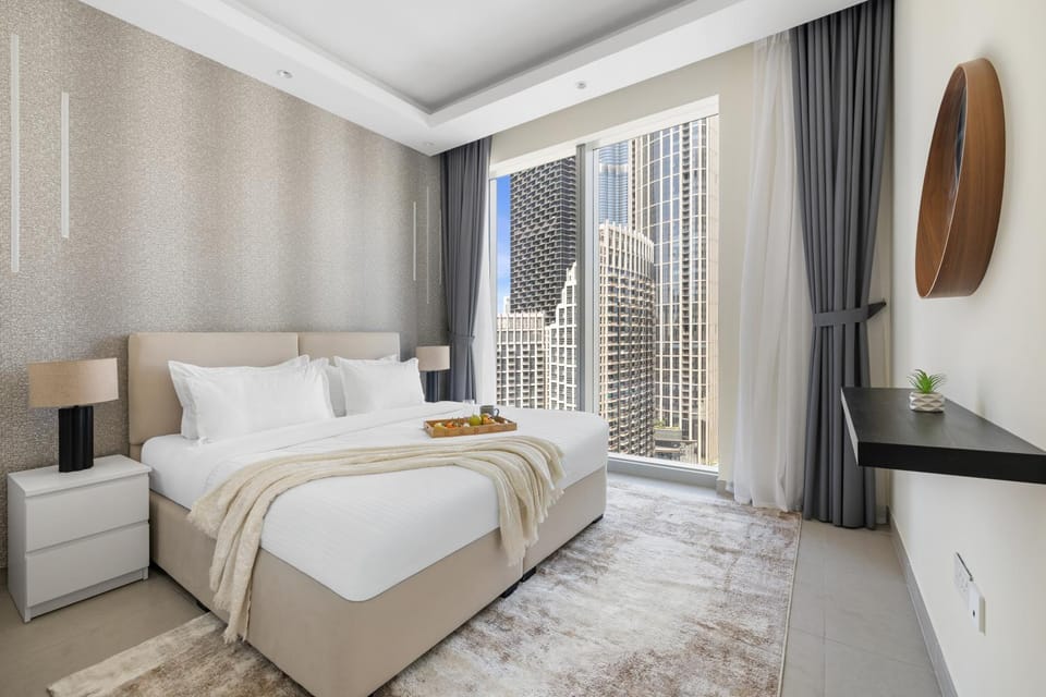 Bed, Photo of the whole room, Bedroom, City view