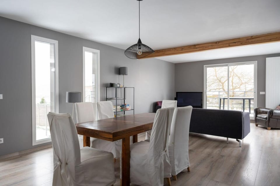 Chalet des Ruchers - Sleeps 6 - Private Hot Tub House in Gérardmer