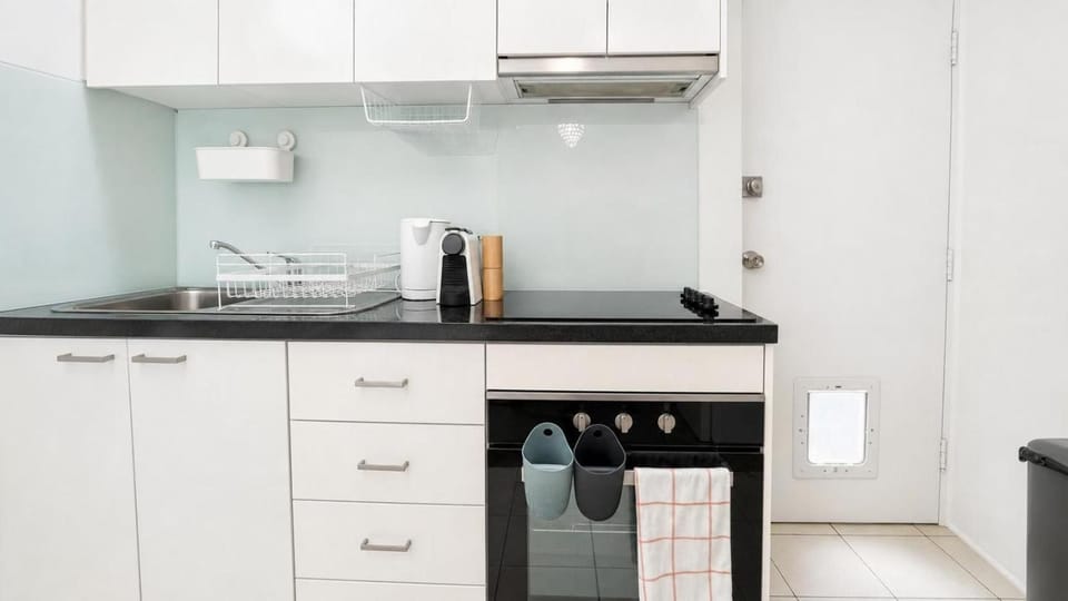 Kitchen or kitchenette, oven, stove