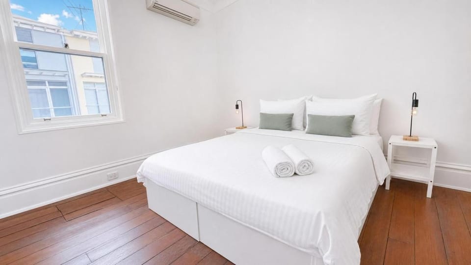 Bed, Photo of the whole room, Bedroom, towels, air conditioner