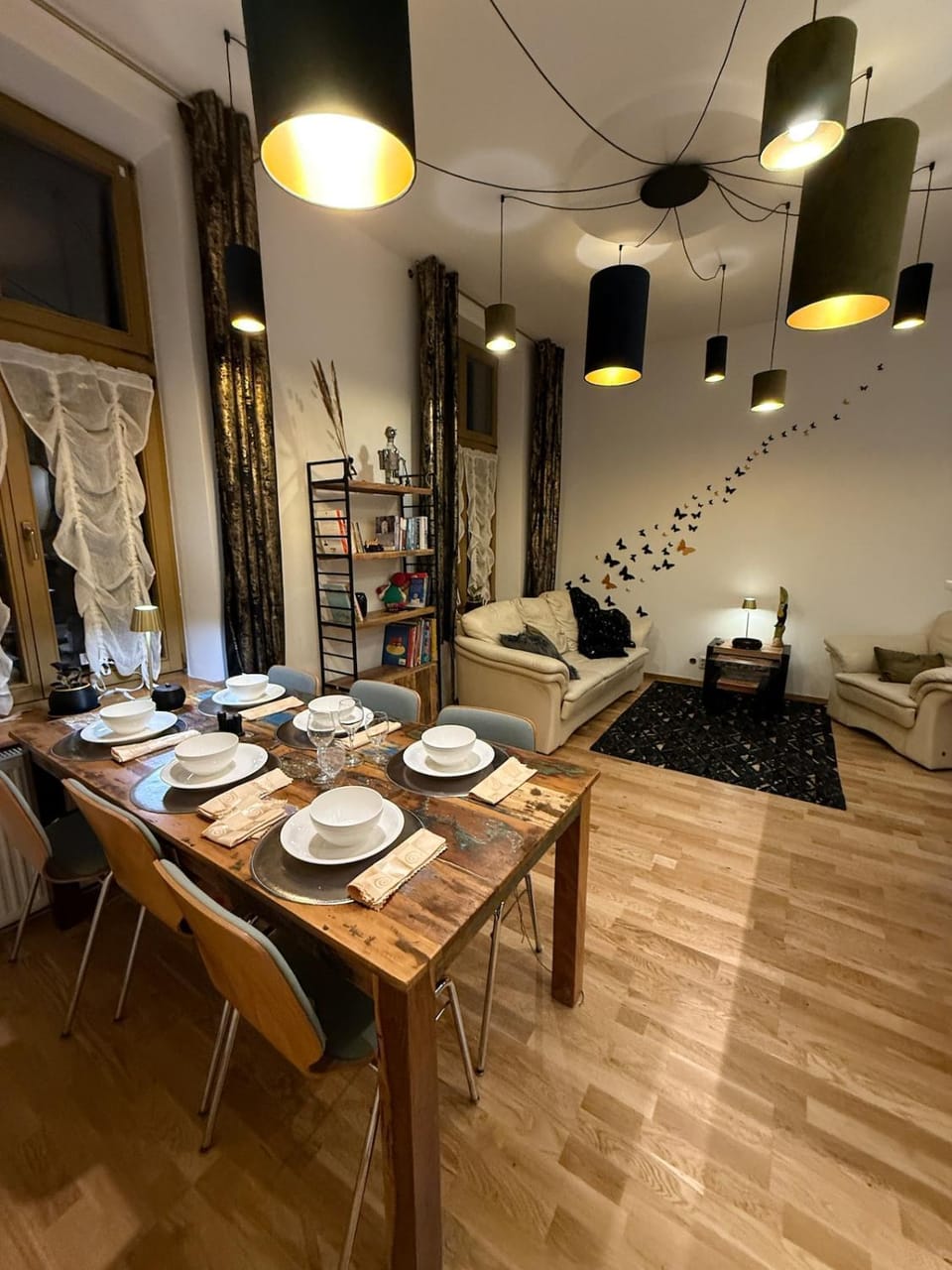 Living room, Seating area, Dining area