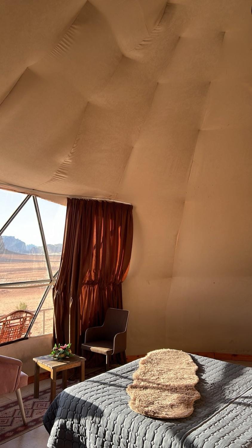 LAMAR RUM lUXURY CAMP Hotel in Africa