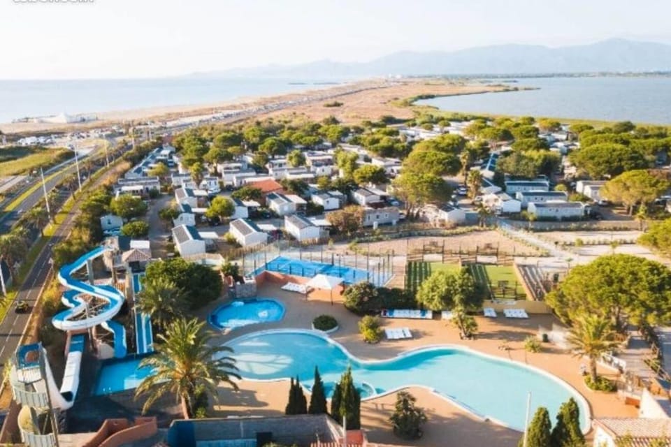 Mobilhome - 8 pers - 100m des plages House in Canet-en-Roussillon