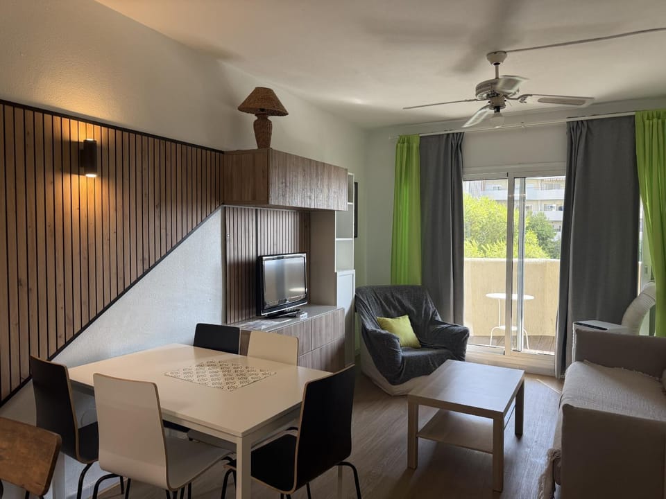 Apartment with Sea View in Benalbeach Apartment in Benalmadena